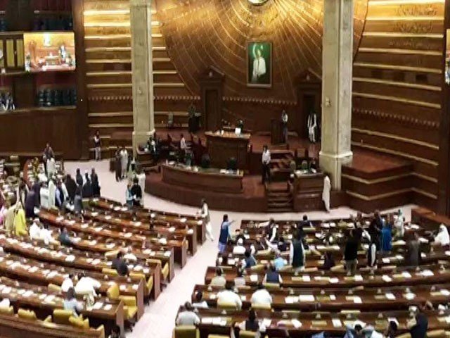 پنجاب اسمبلی میں عمران خان کے حق میں قرارداد منظور